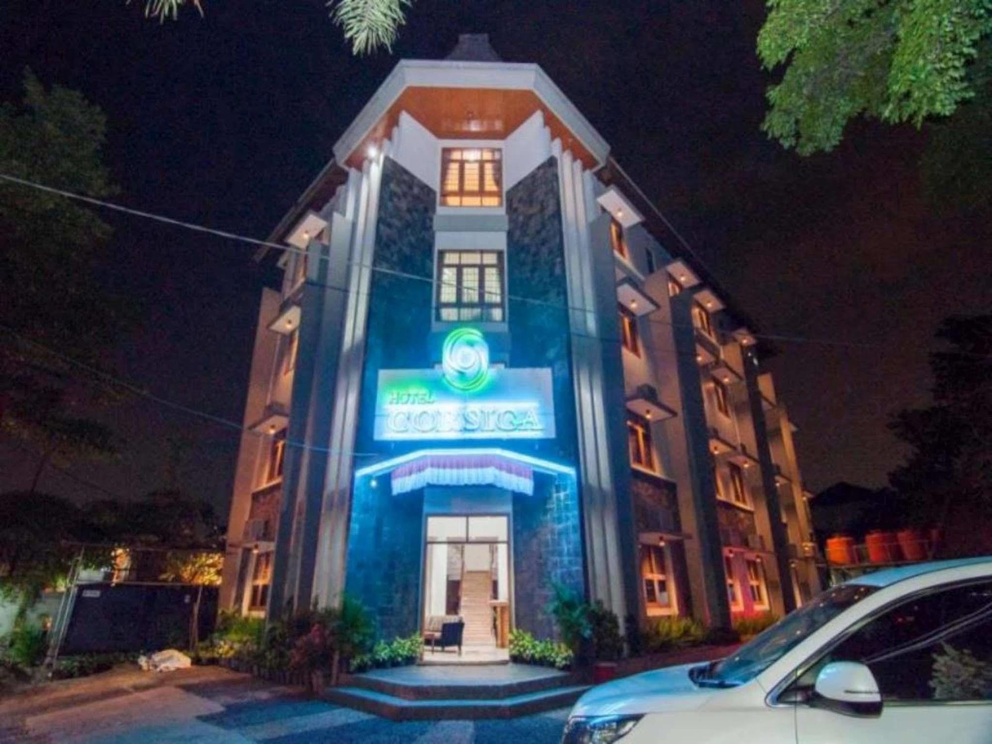 Corsica Hotel Bandung Eksteriør billede